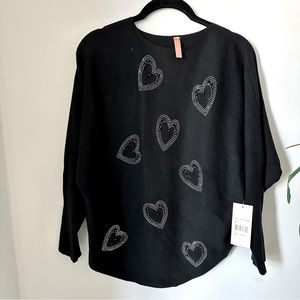 NWT women’s black knit long sleeve heart print sweater with rhinestones size L